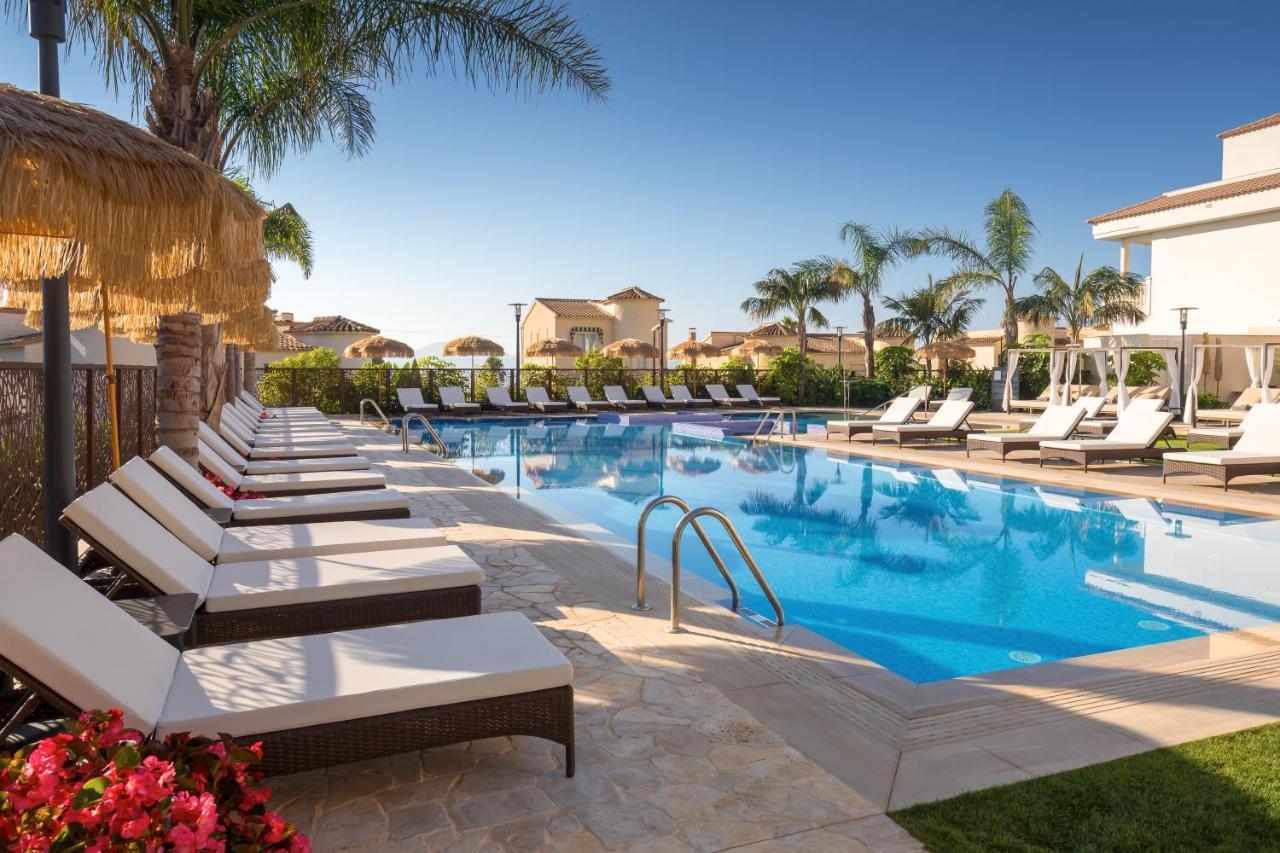 מלון Barcelo La Nucia Hills מראה חיצוני תמונה Pool at the Hotel