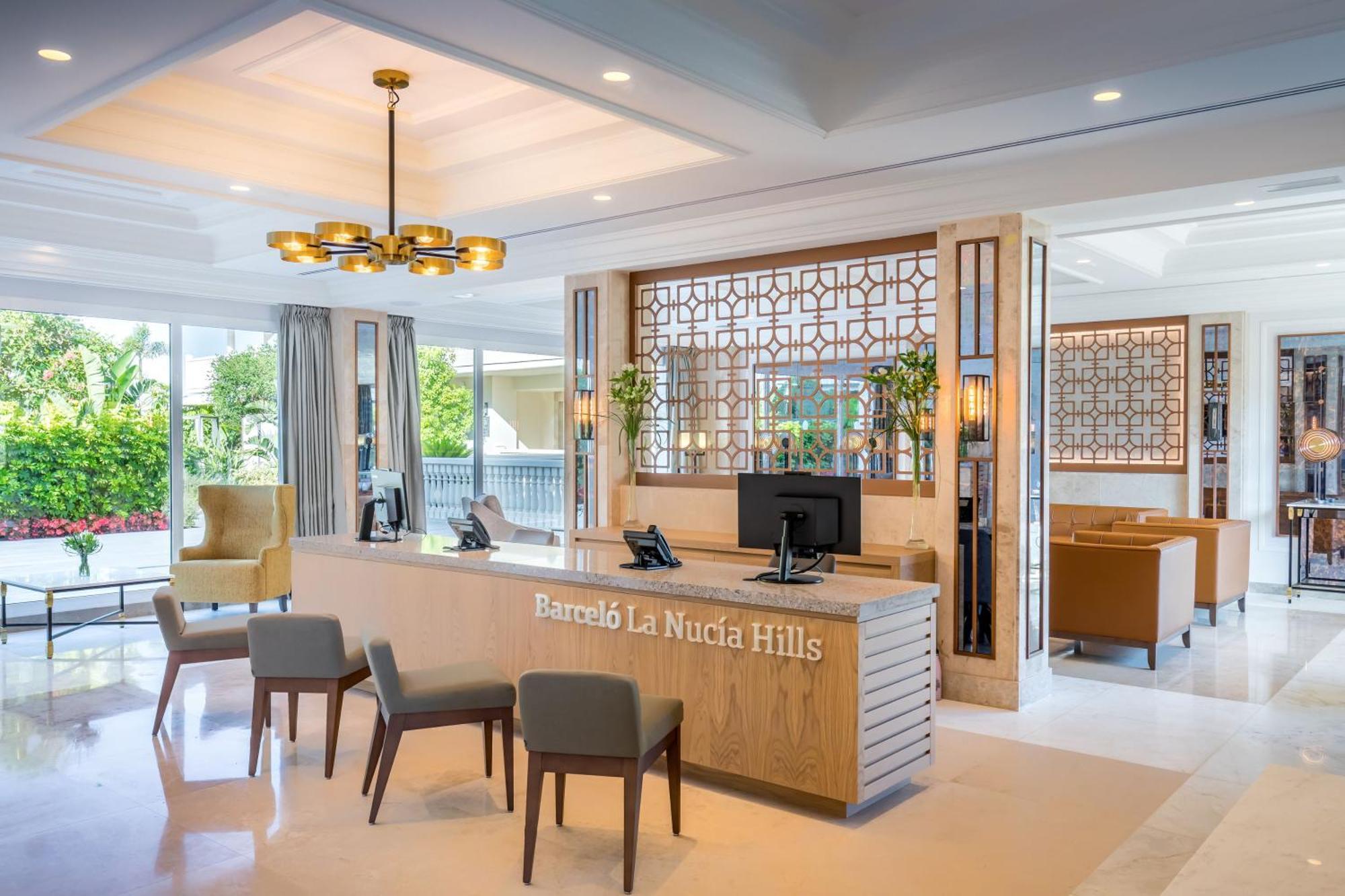 מלון Barcelo La Nucia Hills מראה חיצוני תמונה Concierge desk at the Mandarin Oriental, Dubai